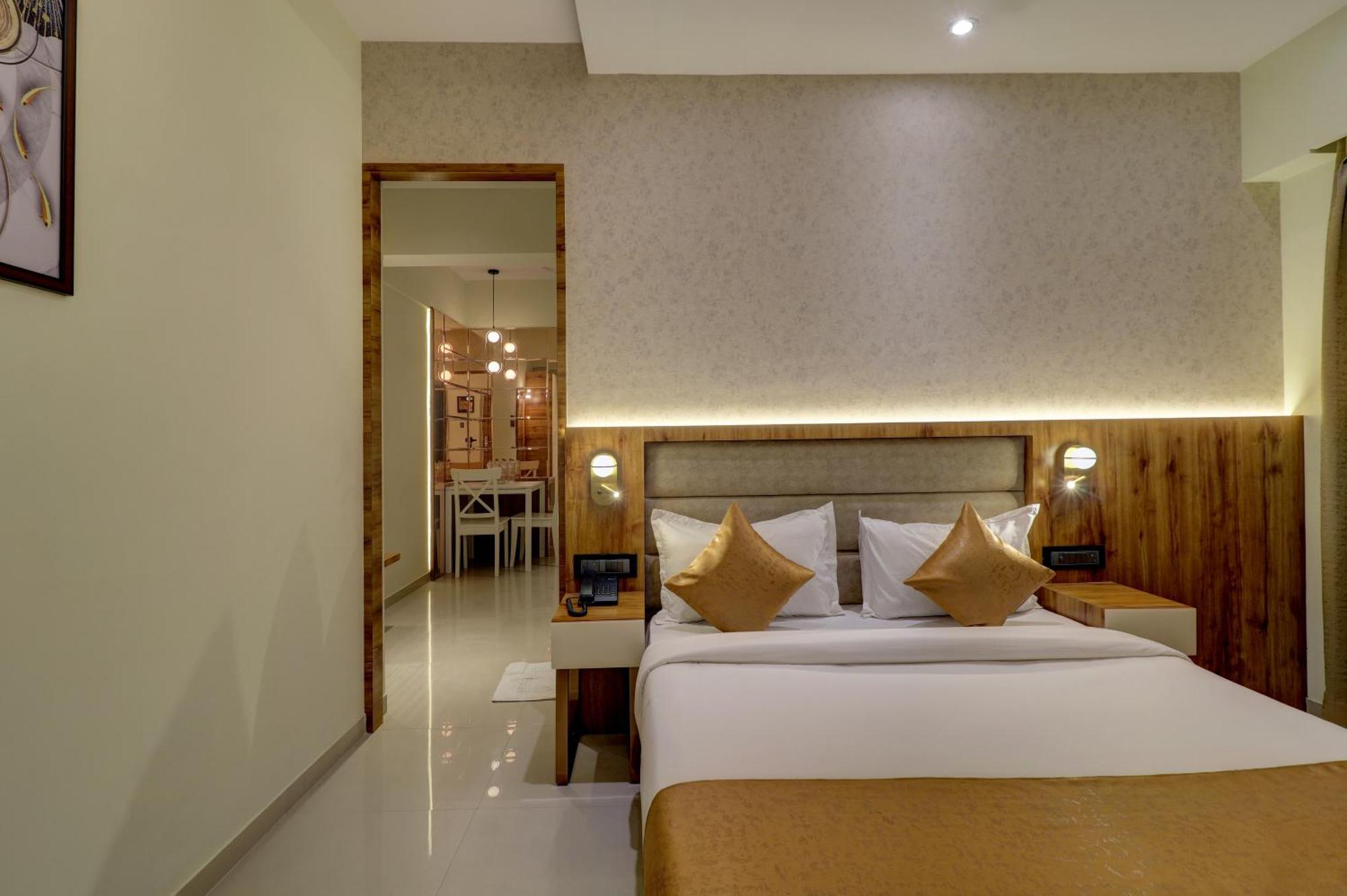 Home2 Studio Apartments Βομβάη Εξωτερικό φωτογραφία