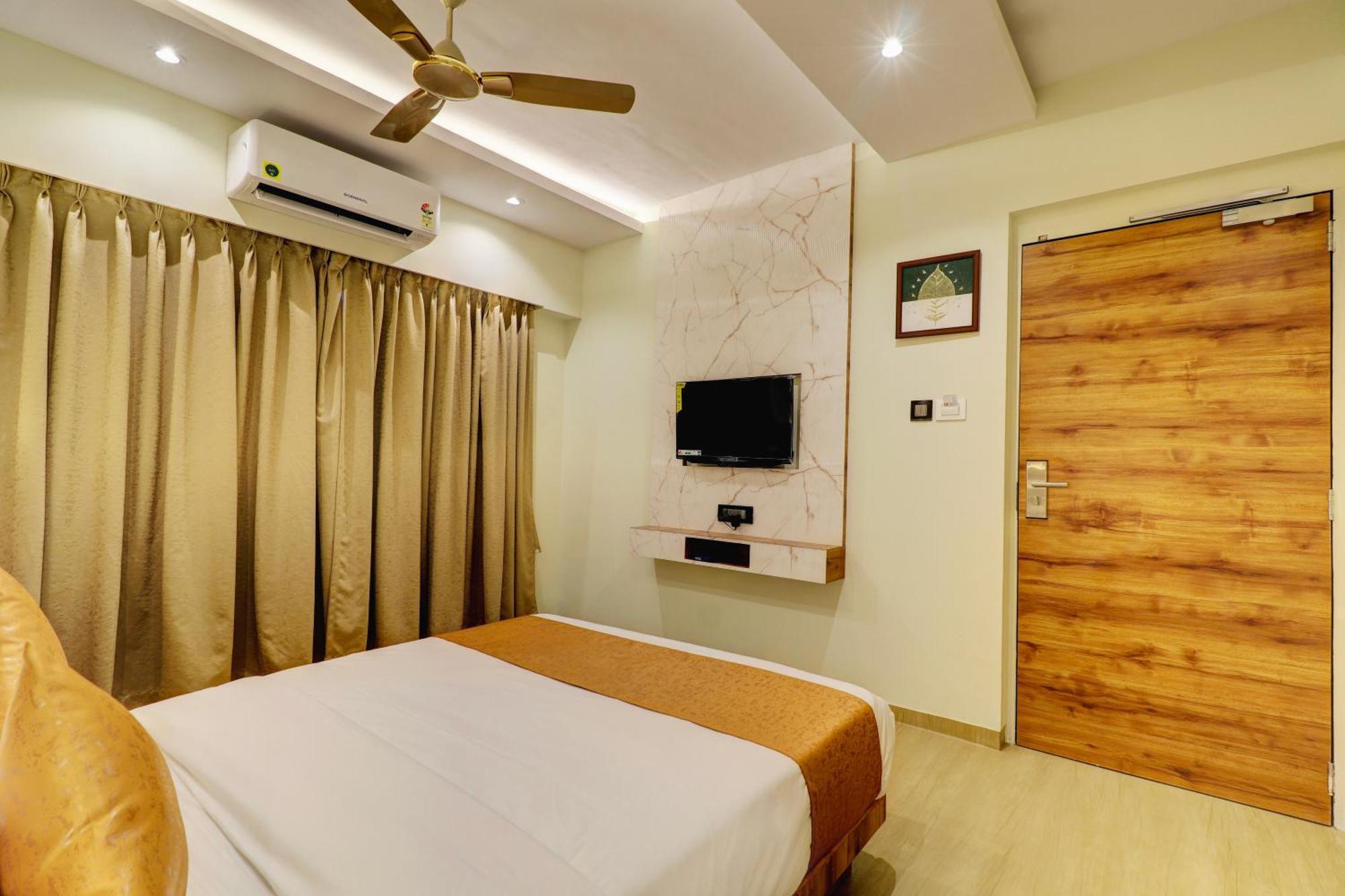Home2 Studio Apartments Βομβάη Εξωτερικό φωτογραφία