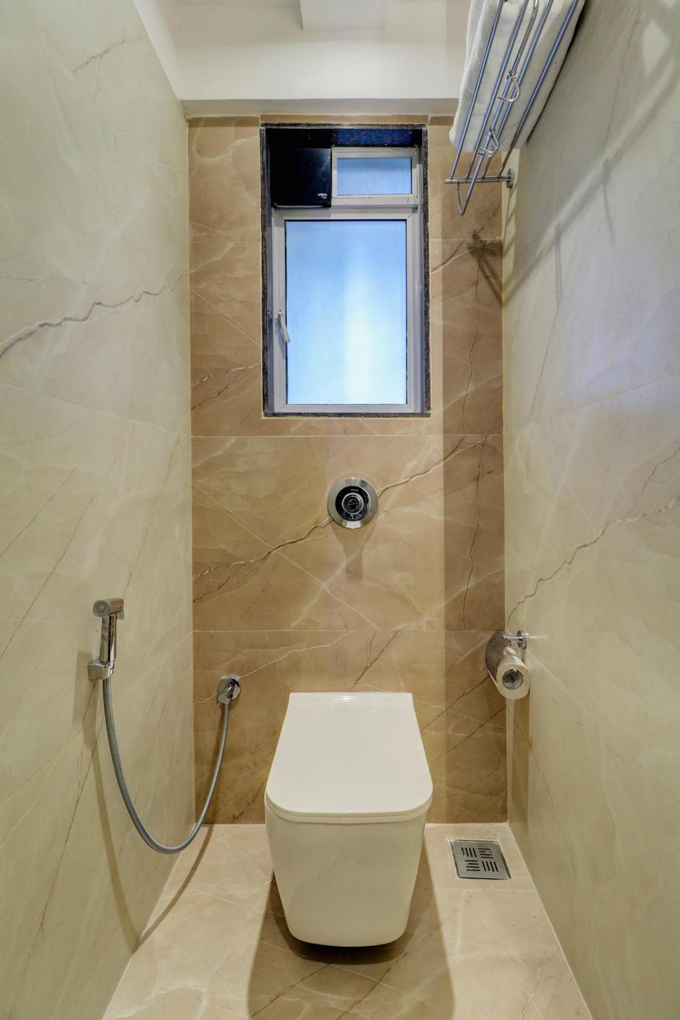 Home2 Studio Apartments Βομβάη Εξωτερικό φωτογραφία