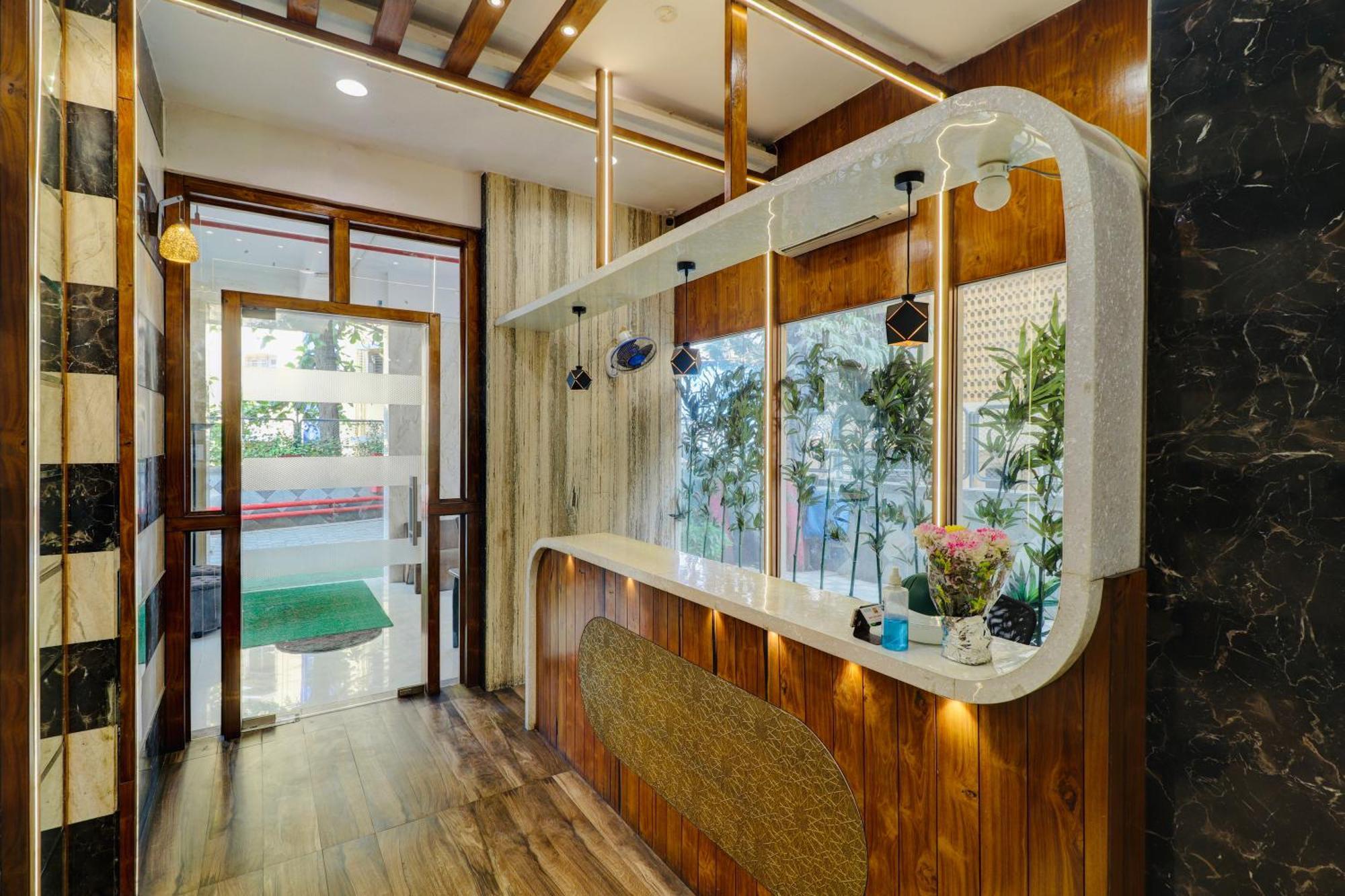 Home2 Studio Apartments Βομβάη Εξωτερικό φωτογραφία